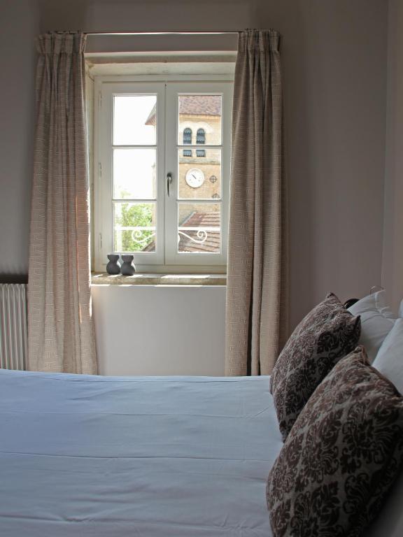 Hôtel Courtille de Solutré Quarto foto
